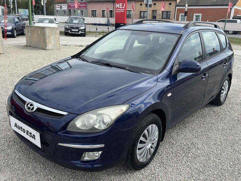 Hyundai i30 (2009) 1.6CVVT, ČR, AC - fotka 3 z 17