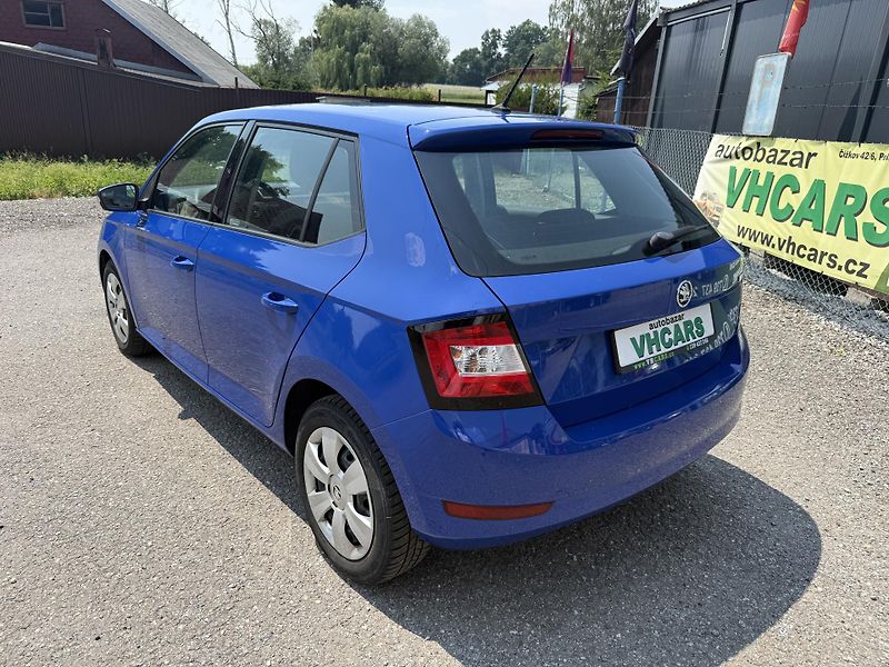 Škoda Fabia 1,0i 70kW  Klimatizace - fotka 5 z 19
