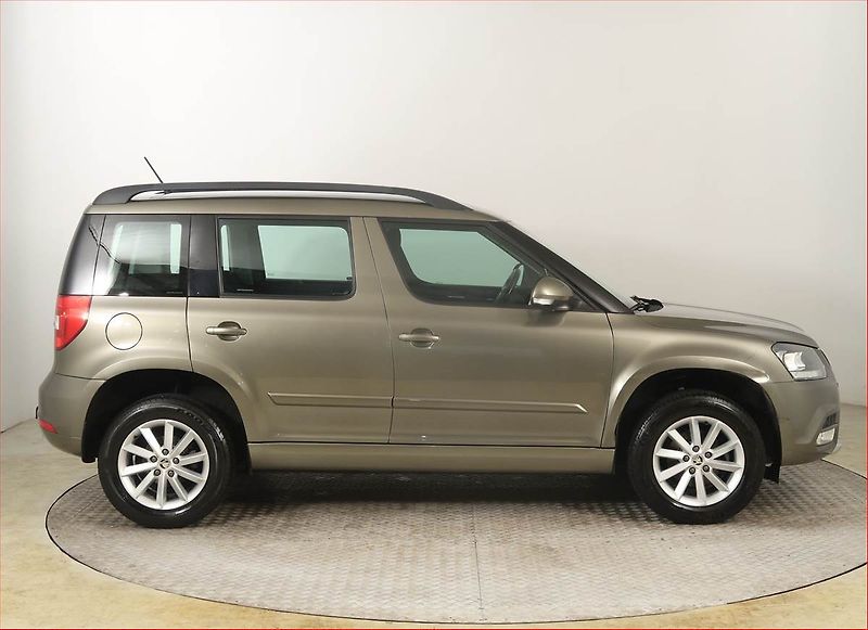 Škoda Yeti (2015) Ambition Plus 1.2 TSI - fotka 6 z 17