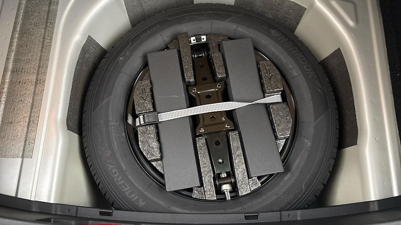 Škoda Scala 1.0 TSI Ambition - fotka 20 z 23