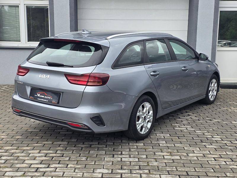 Kia Ceed (2023)  1.5T-GDi 118kW FRESH 1MAJITEL - fotka 3 z 21