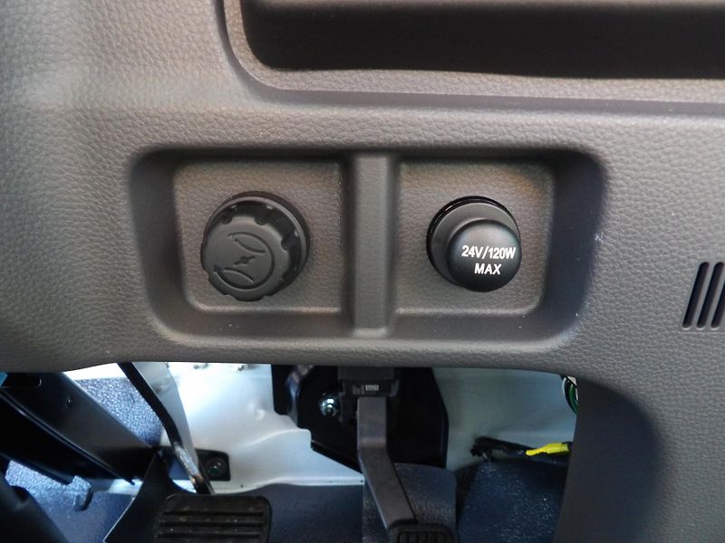 Isuzu F11 (2026) 5.2L, 240k, MT6,  - fotka 29 z 38