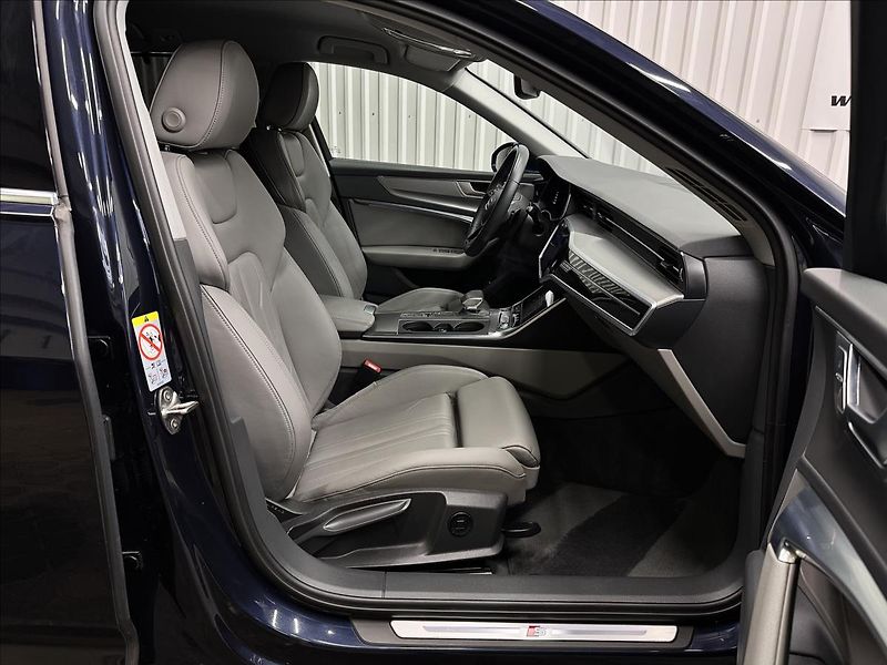 Audi A6 40TDI Q S-LINE HD MATRIX LED - fotka 38 z 42