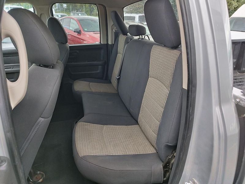 Dodge RAM (2012) 5,7HEMI,V8,4X4,ALU,TAŽNÝ - fotka 15 z 26