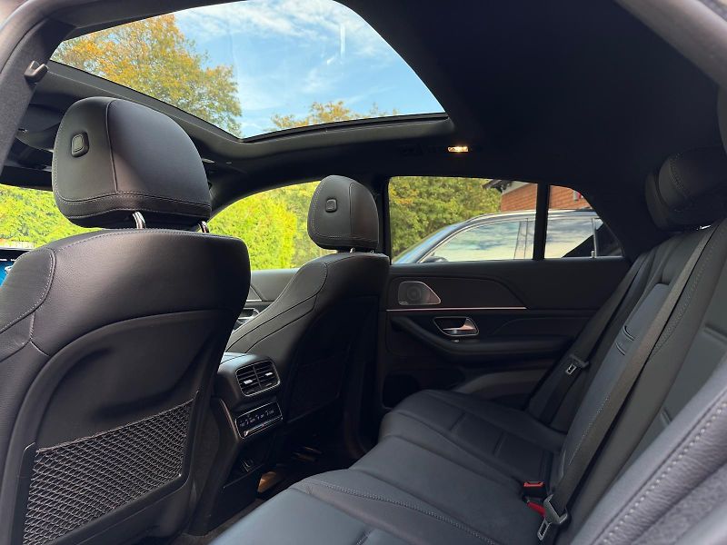 Mercedes-Benz GLE 400d-AMG-R21-PANO-TAŽ-COUPE - fotka 31 z 36