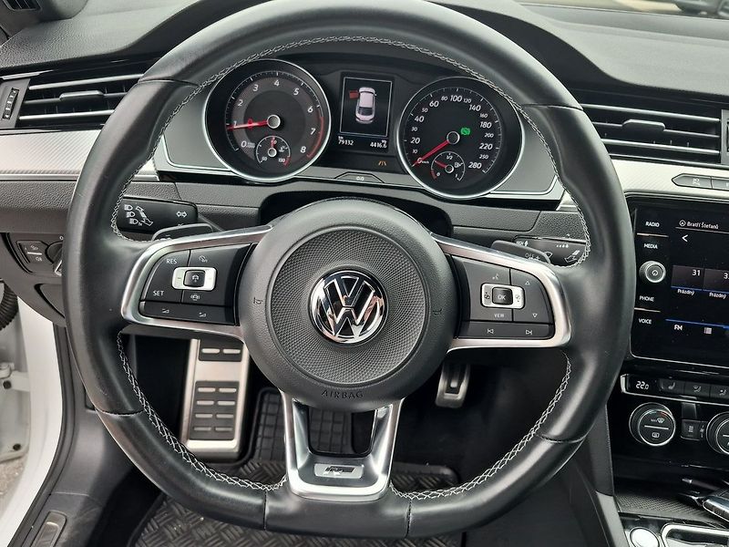 Volkswagen Arteon R-Line 2.0 TSi 140 kW DSG - fotka 13 z 25
