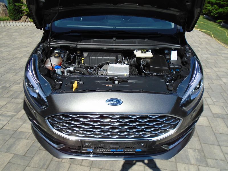 Ford S-MAX 2.0 EcoBlue 140kW 8AT Vignale - fotka 39 z 49