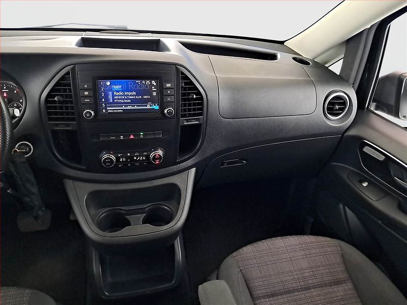 Mercedes-Benz Vito (2019) 119 CDI 4x4, Bus, 8Míst, ČR - fotka 8 z 20