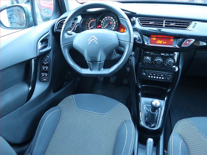 Citroën C3 (2012) 1.4 i, Tempomat, Park. senzory - fotka 7 z 14