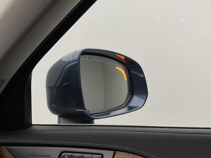 Volvo XC90 B5 AWD INSCRIPTION REZERVACE - fotka 37 z 46