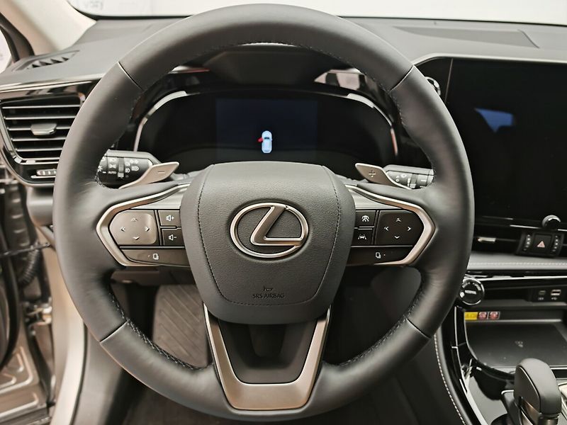 Lexus NX 450h plus 450h+ Executive TOP - fotka 33 z 41