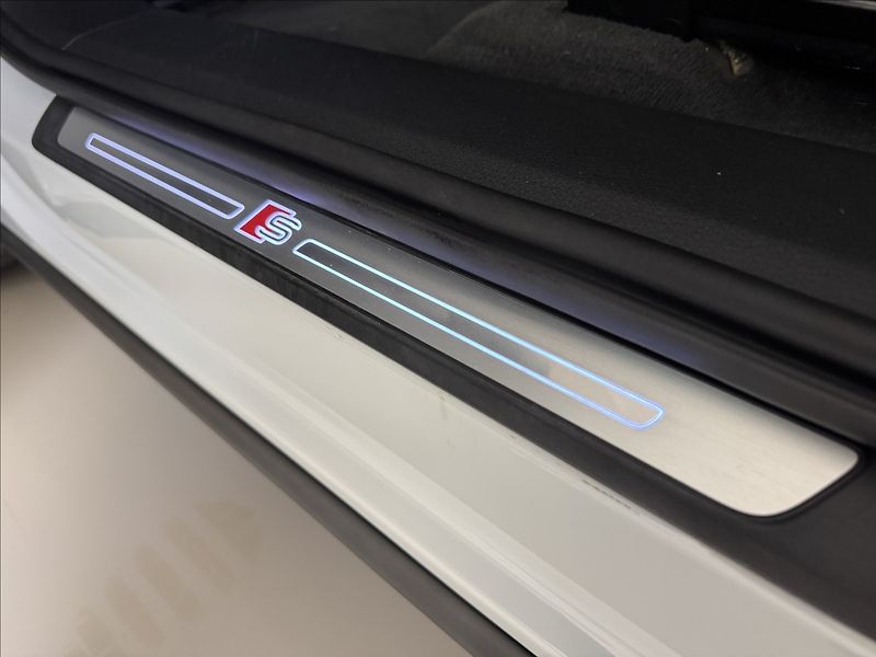 Audi e-tron S-Line Digital LED Záruka - fotka 24 z 49