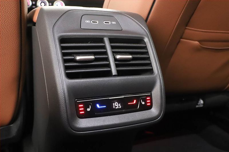 Škoda Superb (2025) 2.0 TDI, LAURIN & KLEMENT - fotka 13 z 21