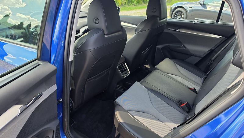Škoda Enyaq (2022) 62 kWh | LED - fotka 6 z 10