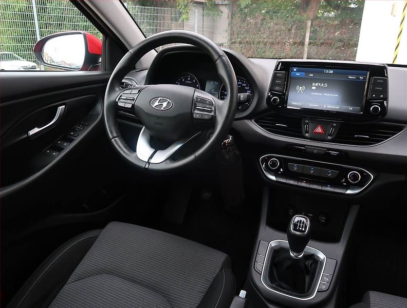 Hyundai i30 (2019) 1.4 CVVT, Serv.kniha, Tempomat - fotka 7 z 17