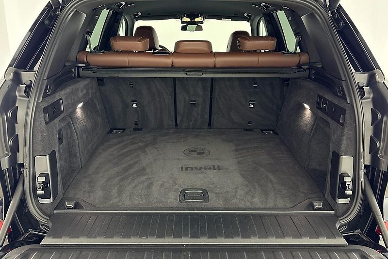 BMW X5 xDrive30d - fotka 11 z 28