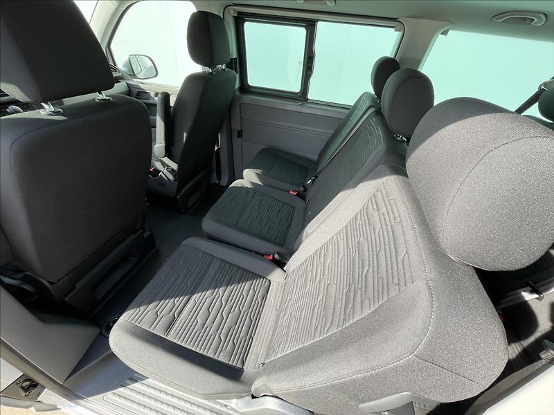 Volkswagen Caravelle 2,0 TDI 4Mot DSG Comfortline - fotka 16 z 22