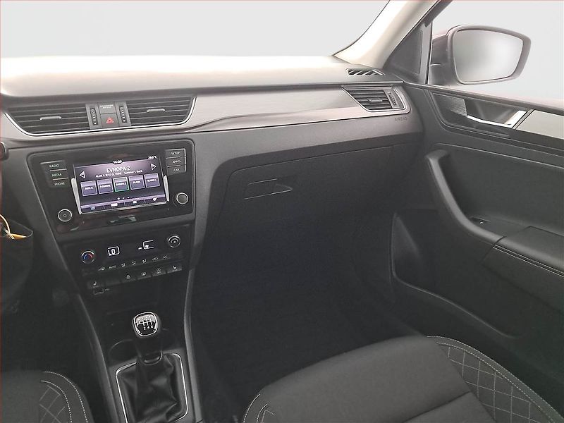 Škoda Rapid (2018) Spaceback 1.0 TSI, ČR,1.maj - fotka 8 z 18