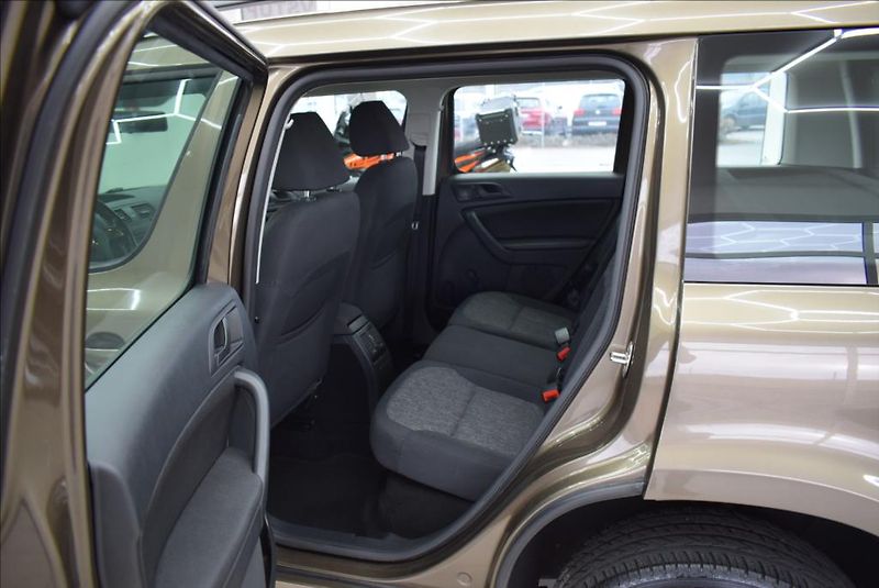 Škoda Yeti 1,2 TSi, 1.maj., DSG,serviska, - fotka 11 z 30