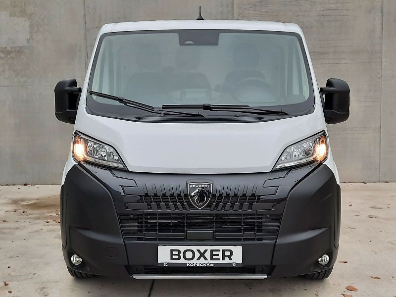 Peugeot Boxer (2025) Furgon 3300 L2H1 BHDi 120k MAN - fotka 2 z 12