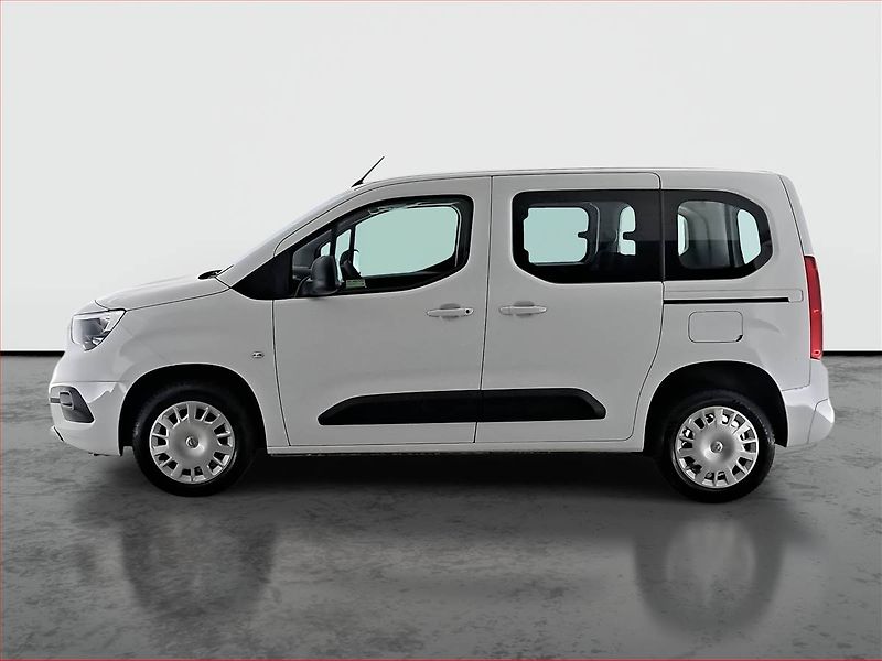 Opel Combo (2024) Edition 1.5 CDTI, 5Míst, ČR - fotka 3 z 25