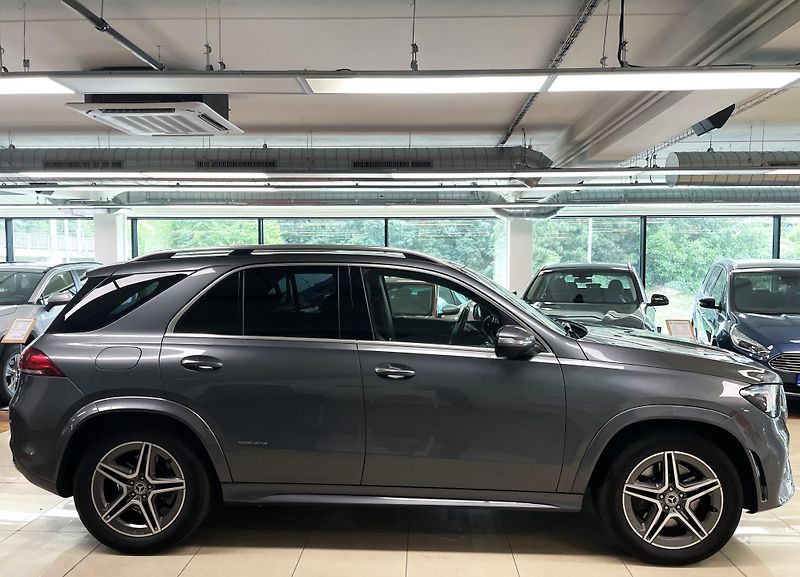 Mercedes-Benz GLE 300d, AMG-LINE, 1. MAJ., ČR - fotka 6 z 28