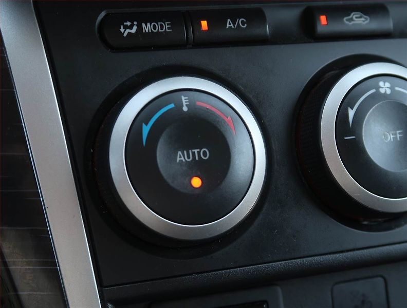 Mazda 6 (2009) 2.0, Automat, Tempomat - fotka 18 z 19