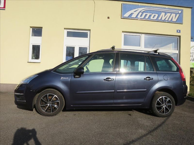 Citroën Grand C4 Picasso 2,0  HDI 7 mís - fotka 2 z 19