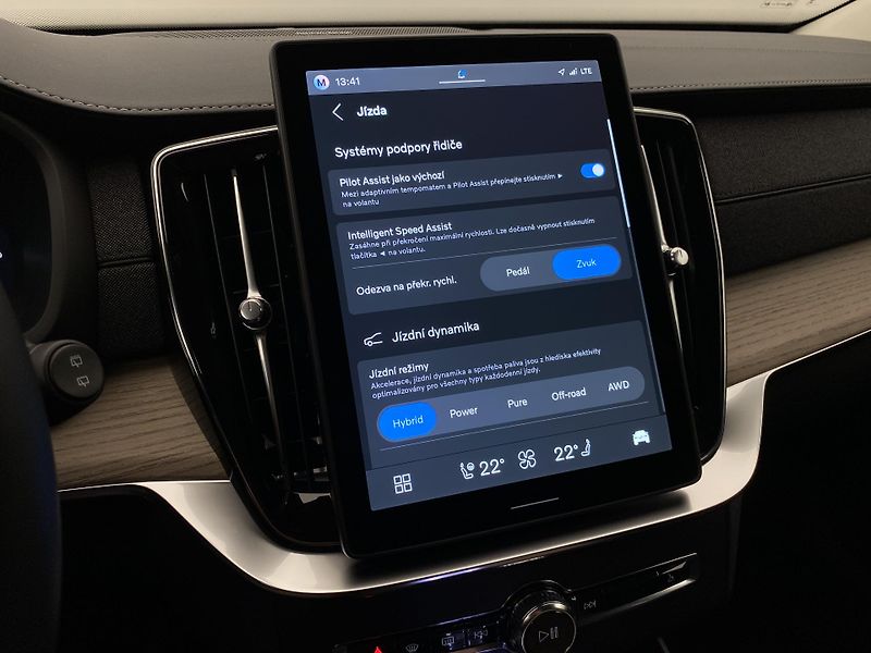 Volvo XC90 (2026) T8 AWD RECHARGE BRIGHT PLUS 7m - fotka 52 z 72