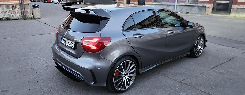 Mercedes-Benz Třídy A (2015) 45*AMG*4M*NIGHT*KŘIDLO*440PS - fotka 6 z 50
