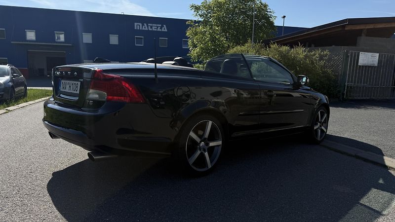 Volvo C70 (2011) T5 CABRIO 75 TIS KM 169KW - fotka 6 z 12
