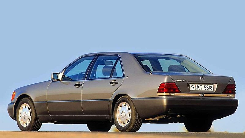 BMW 760Li.