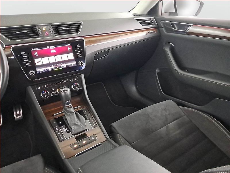 Škoda Superb (2021) Scout 2.0 TDI - fotka 8 z 23