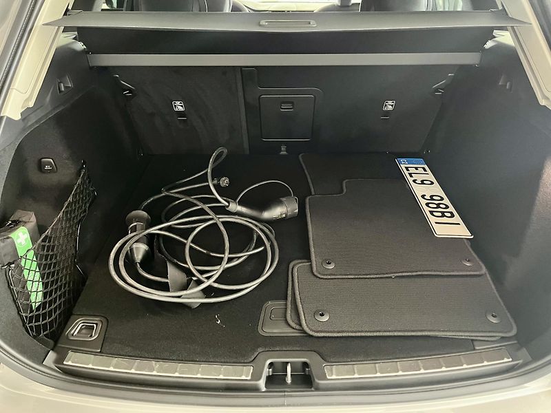 Volvo XC60 T6 AWD Recharge Inscripion - fotka 13 z 27
