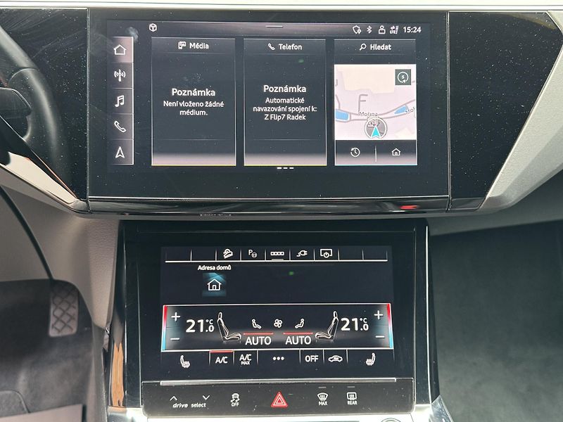Audi e-tron E-TRON-300KW-SPORTBACK-R21 - fotka 24 z 34