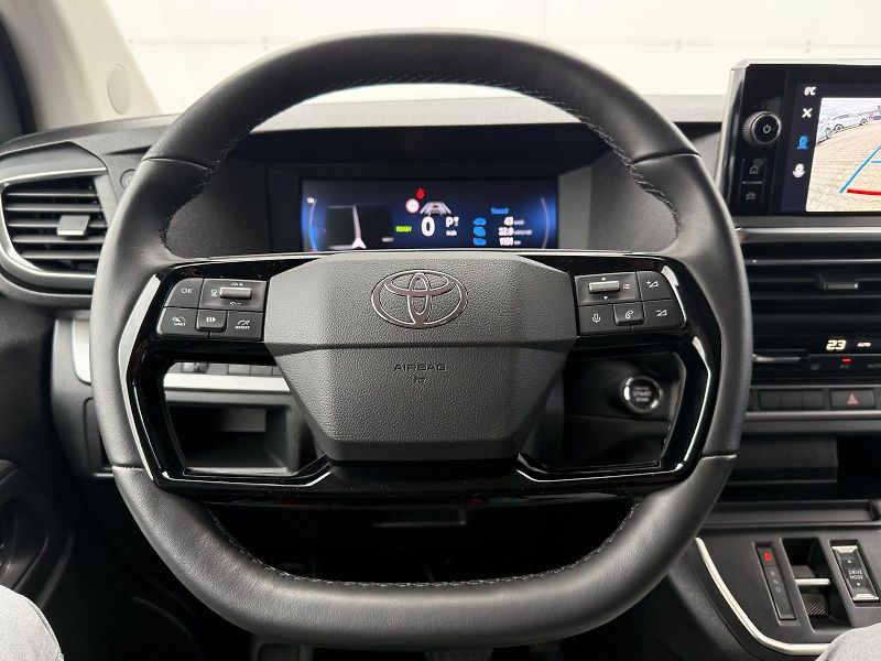 Toyota ProAce Verso BEV 75kWh Business Comfort L2 - fotka 5 z 29