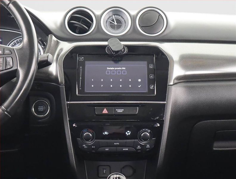 Suzuki Vitara (2020) Elegance 1.4 BoosterJet, LPG - fotka 12 z 20