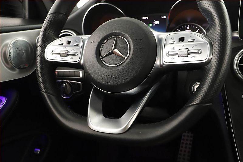 Mercedes-Benz Třídy C (2018) C 220 d - fotka 18 z 23