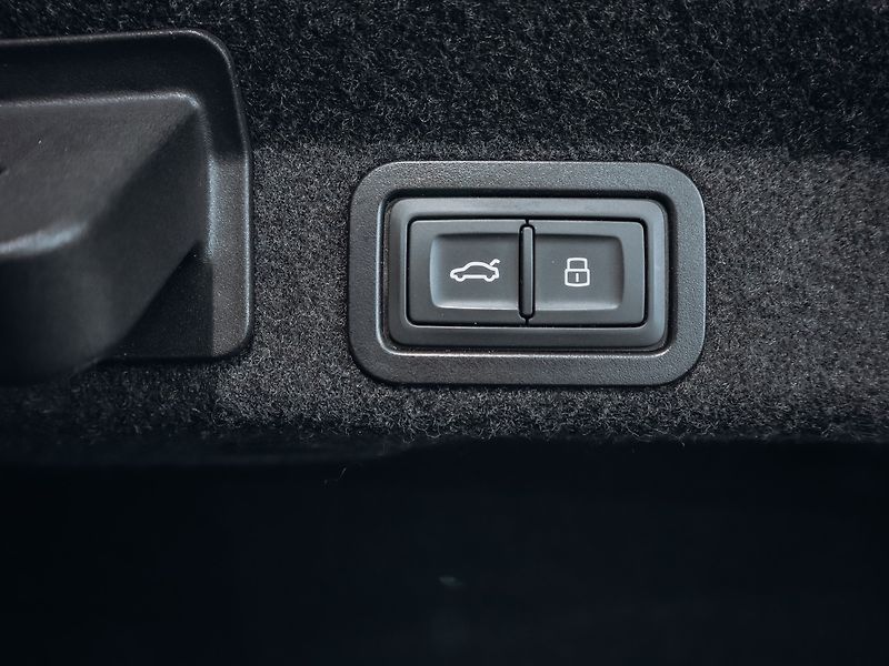 Audi A6 50TDI Quattro ACC Sport - fotka 7 z 28