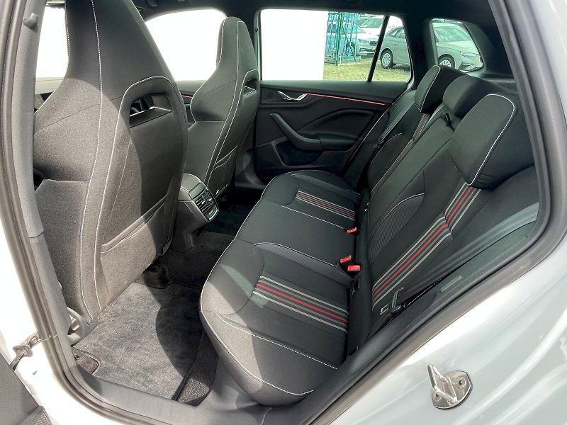 Škoda Kamiq (2025) Monte Carlo 1,0TSI / 85kW A7F - fotka 21 z 35