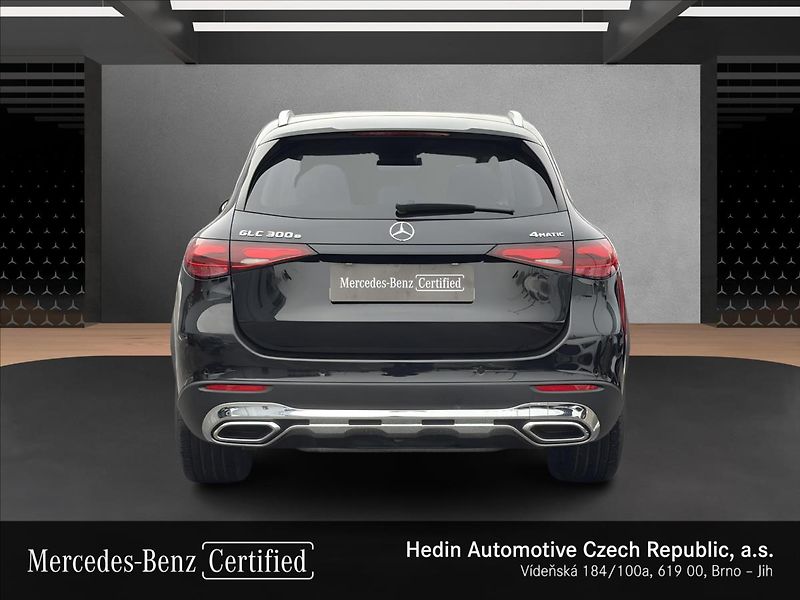 Mercedes-Benz GLC 300e 4M Avantgarde - fotka 4 z 29