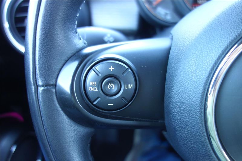 Mini Cooper 1,5 i 100KW, LED, 54TIS.KM. - fotka 31 z 38