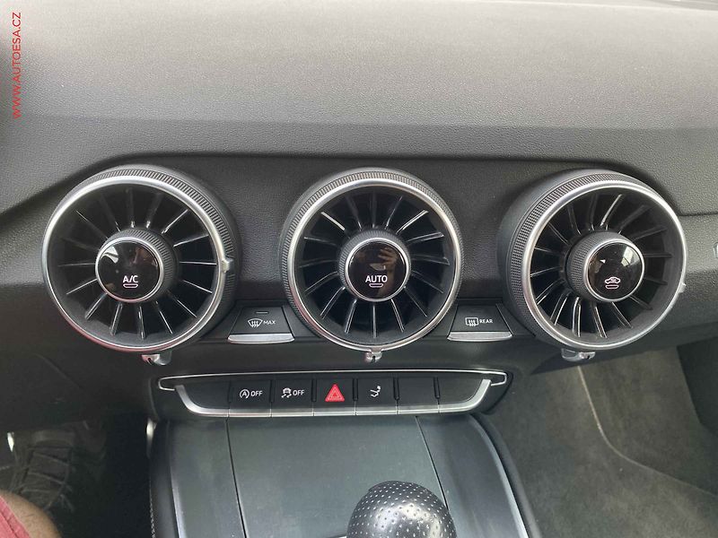 Audi TT (2015) 2.0 TFSi quattro, ČR, AT - fotka 17 z 21