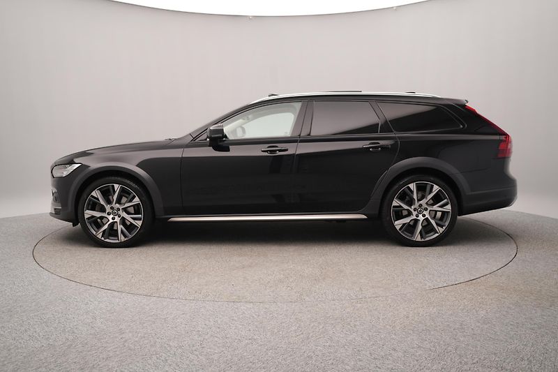 Volvo V90 B5 AWD ULTIMATE POLESTAR AUT  - fotka 8 z 49
