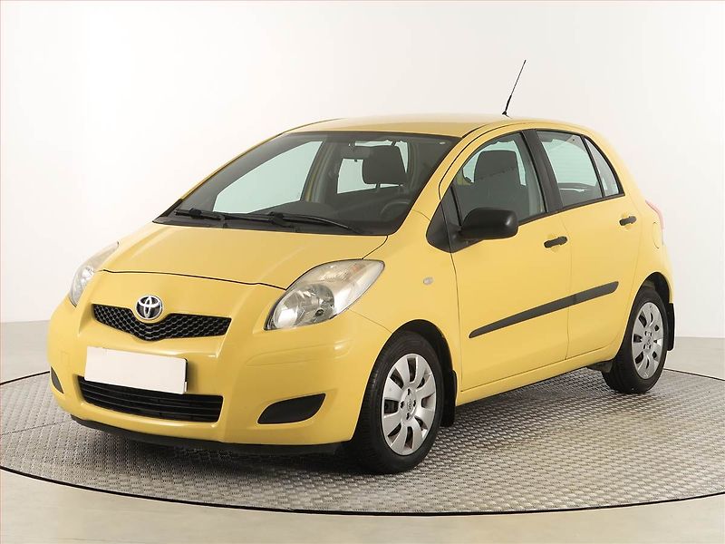 Toyota Yaris (2009) 1.33 Dual VVT-i - fotka 2 z 16