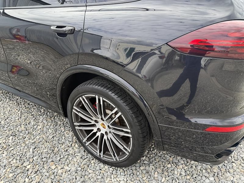 Porsche Cayenne 3.0TDI V6 265PS 4x4 GTS PAKET! - fotka 34 z 159