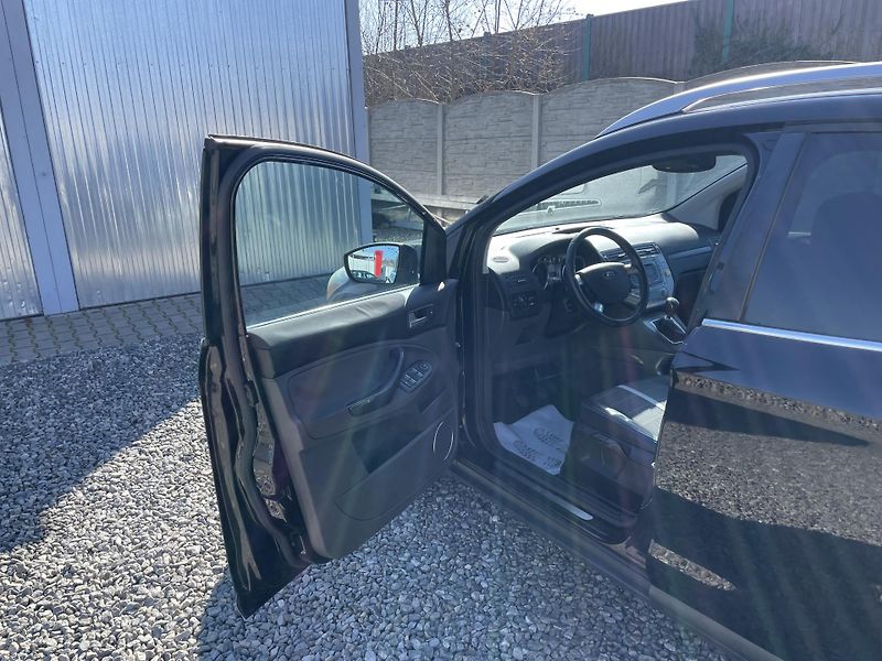 Ford Kuga 2.0TDC-i 4x4 135PS TITANIUM!!! - fotka 92 z 189