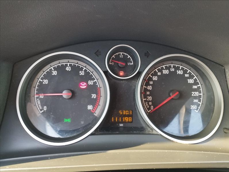 Opel Zafira 1,8 i 103KW 1.MAJITEL, NOVÉ ČR - fotka 16 z 17