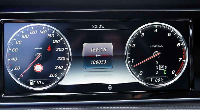 Mercedes-Benz Třídy S S 500 4Matic Coupe AMG - fotka 34 z 48