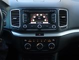 Volkswagen Sharan (2013) Highline 2.0 TDI, Automat - náhled 12